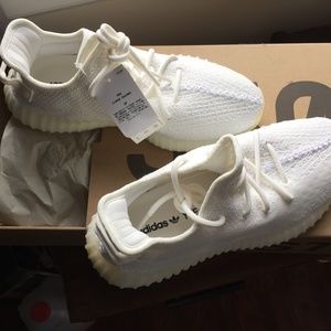 NEW Yeezy Boost 350 V2 (White) with tags